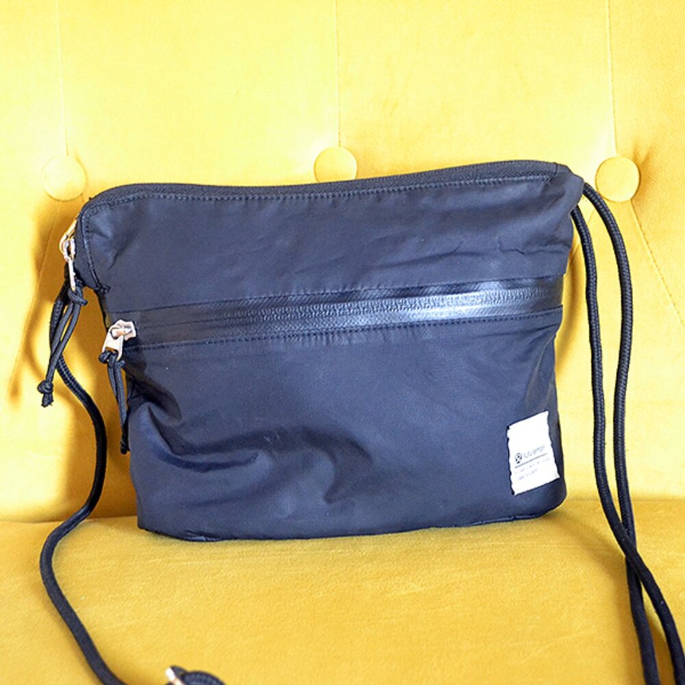 Lululemon Patch Logo Crossbody Bag 2.5L
